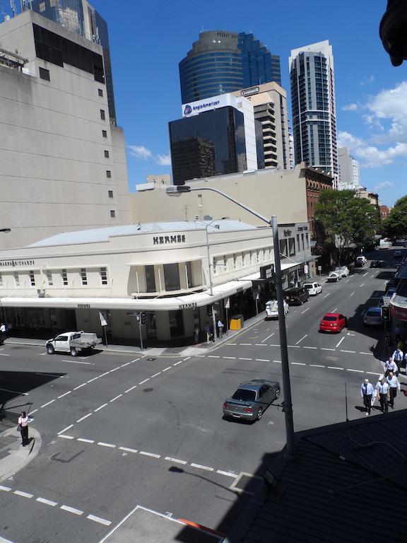 Хостел Base Brisbane Embassy Экстерьер фото